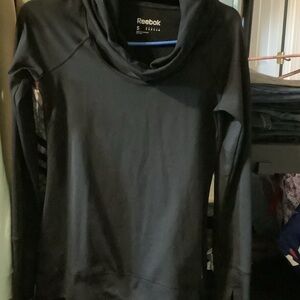 Reebok black, Cowl Neck Runners‎ Top, small, play warm